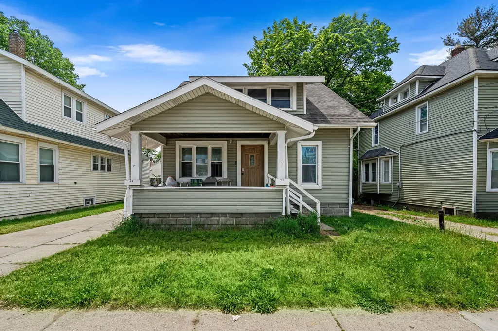 348 Burton Street SW Grand Rapids City MI 49507