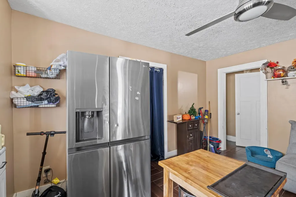 348 Burton Street SW Grand Rapids City MI 49507