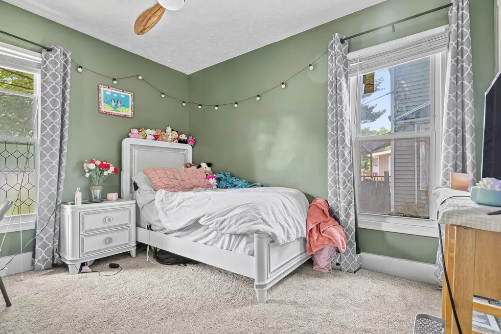 348 Burton Street SW Grand Rapids City MI 49507
