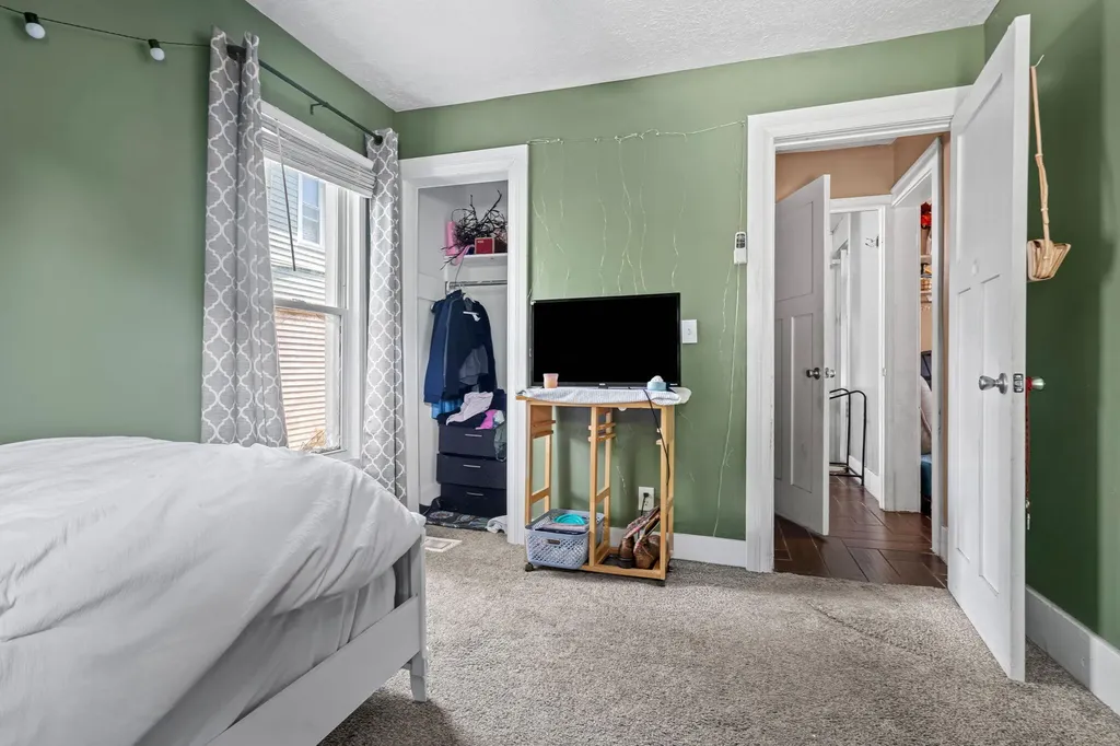 348 Burton Street SW Grand Rapids City MI 49507