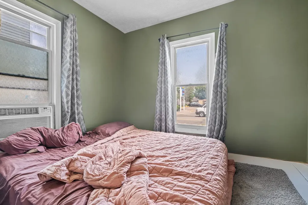 348 Burton Street SW Grand Rapids City MI 49507