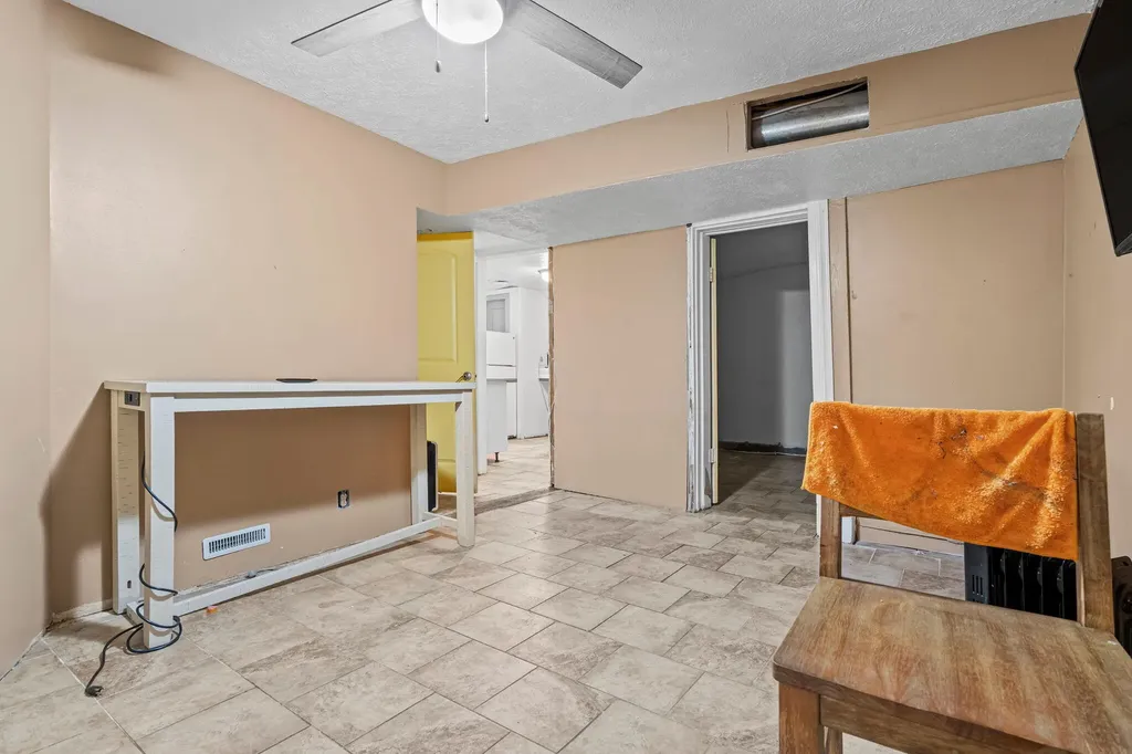 348 Burton Street SW Grand Rapids City MI 49507
