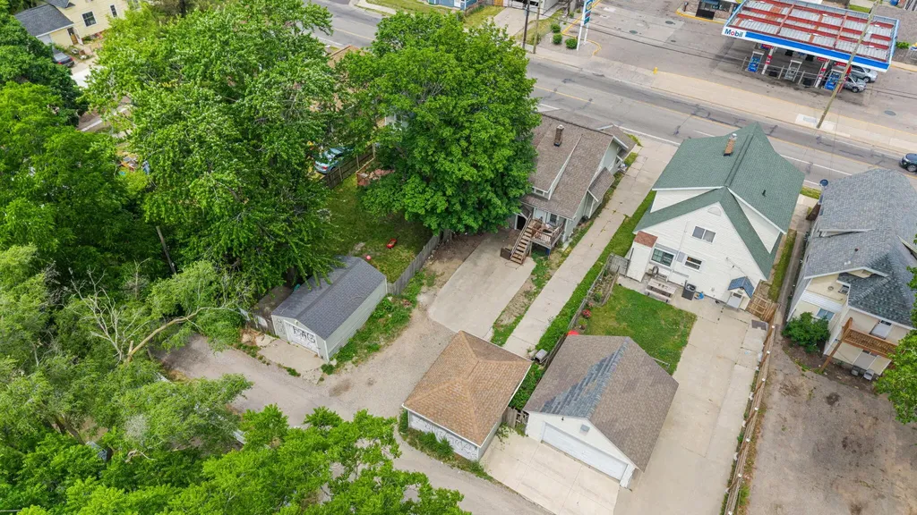 348 Burton Street SW Grand Rapids City MI 49507