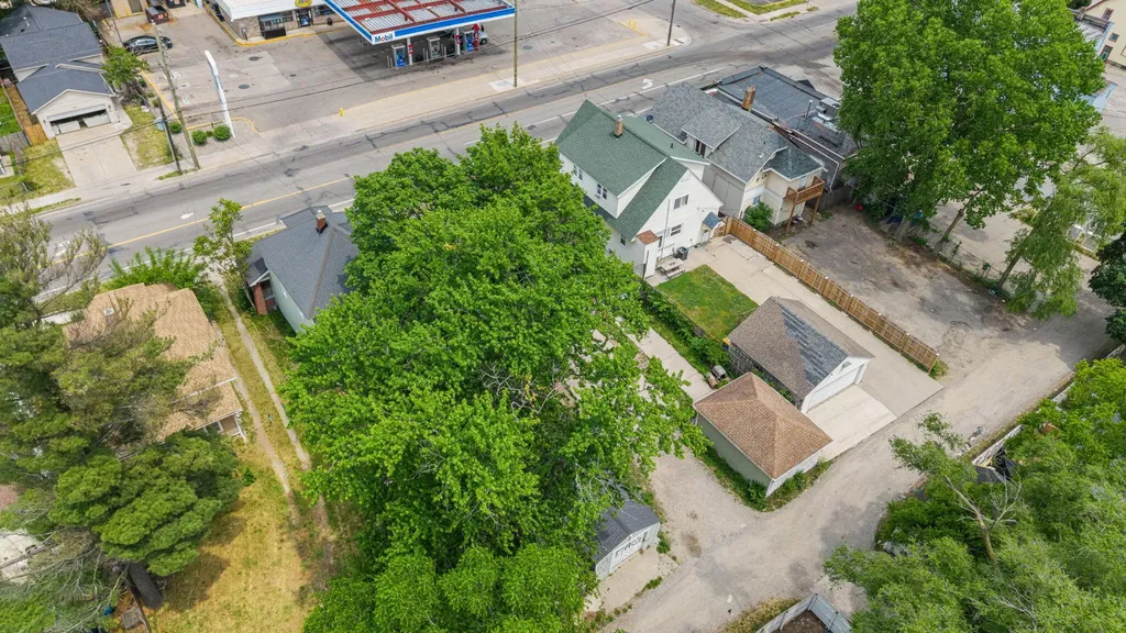 348 Burton Street SW Grand Rapids City MI 49507
