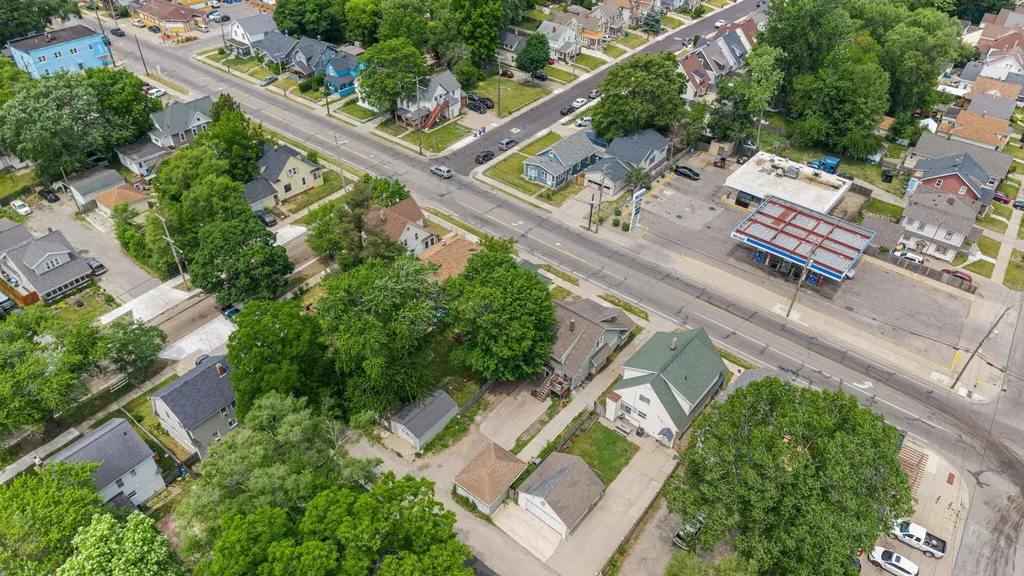 348 Burton Street SW Grand Rapids City MI 49507