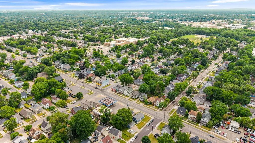 348 Burton Street SW Grand Rapids City MI 49507