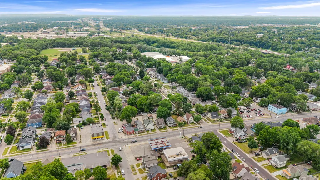 348 Burton Street SW Grand Rapids City MI 49507