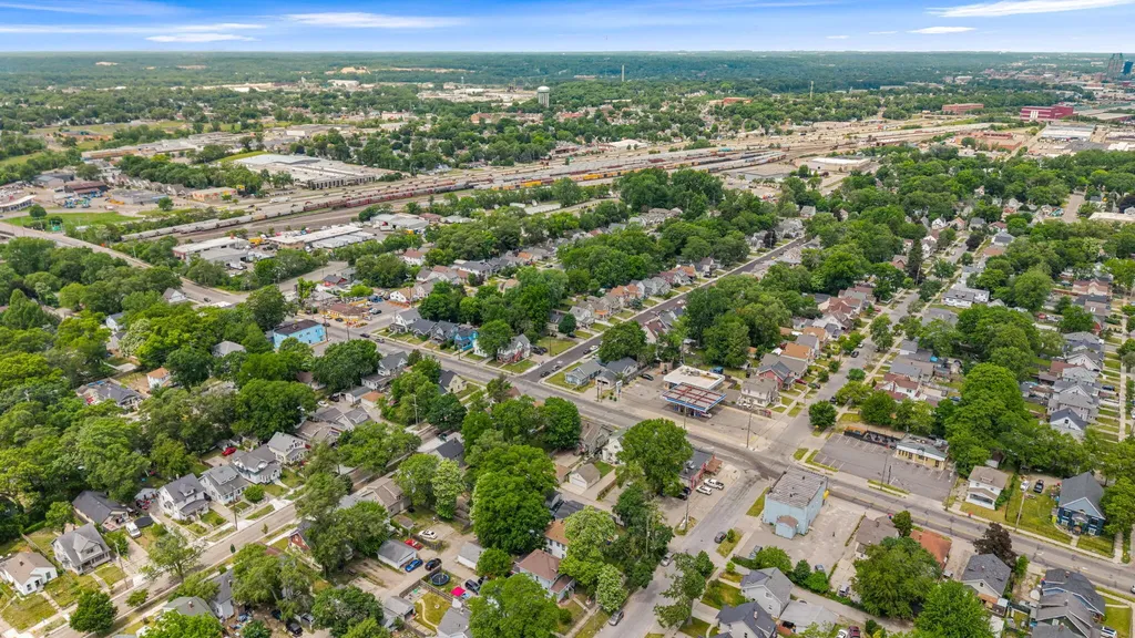 348 Burton Street SW Grand Rapids City MI 49507