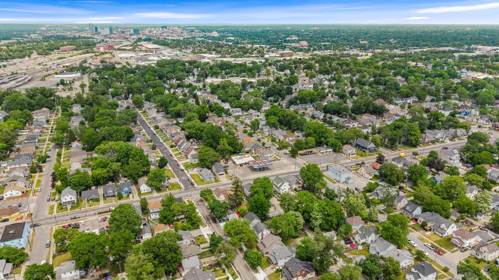 348 Burton Street SW Grand Rapids City MI 49507
