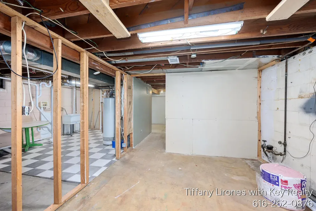 3241 Buchanan Avenue SW Wyoming City MI 49548