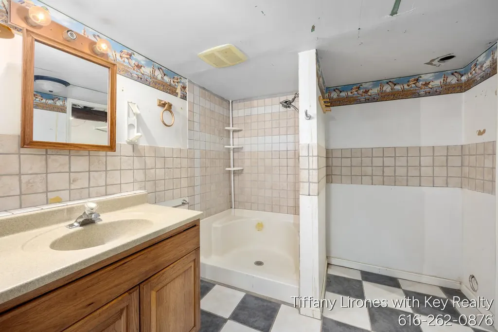 3241 Buchanan Avenue SW Wyoming City MI 49548