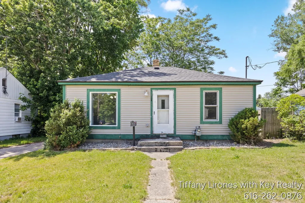 3241 Buchanan Avenue SW Wyoming City MI 49548