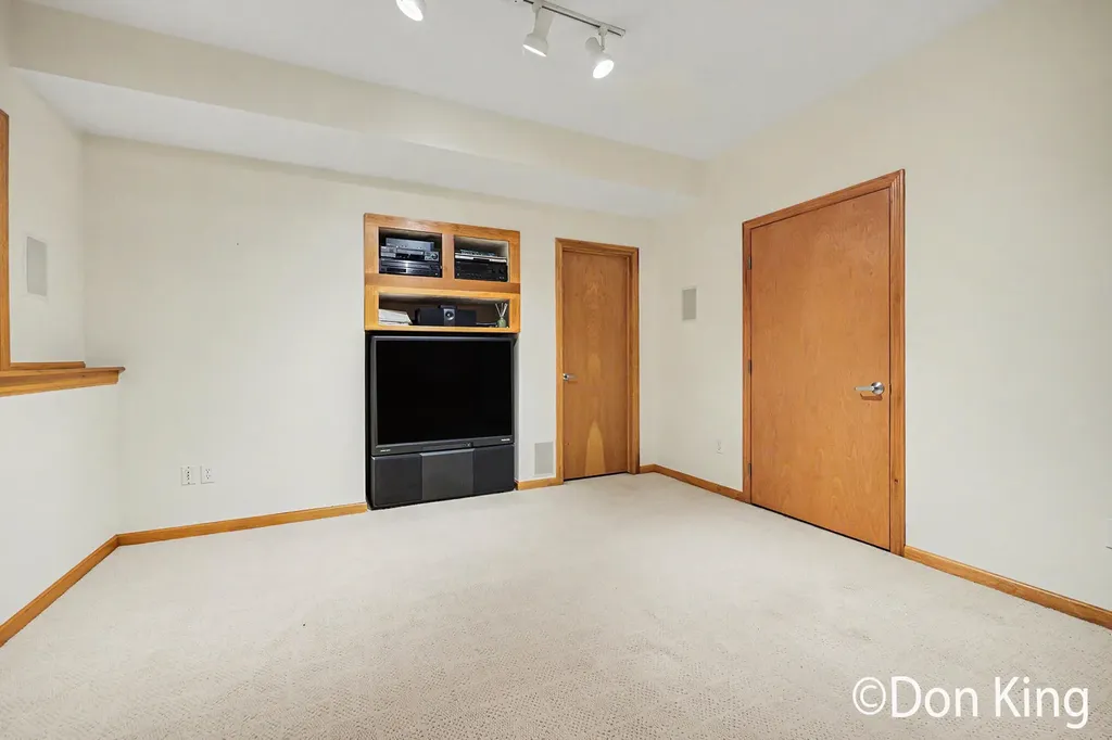 5395 Double Eagle Drive NE Plainfield Charter Township MI 49321