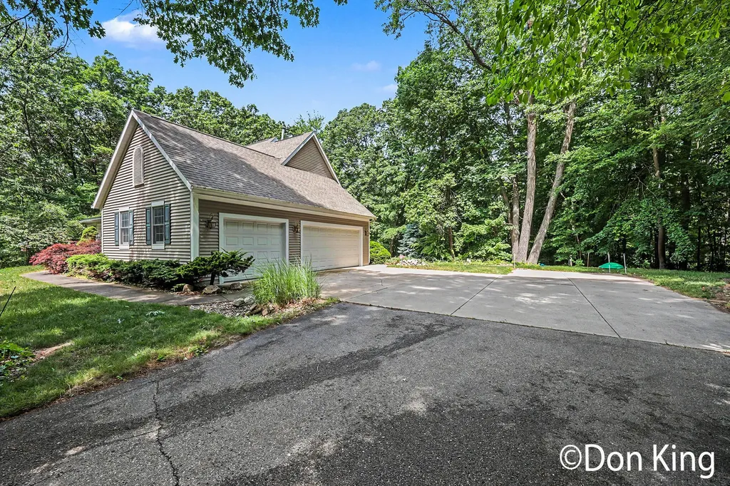 5395 Double Eagle Drive NE Plainfield Charter Township MI 49321