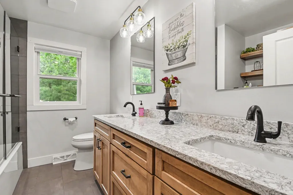 7214 Sundale Drive SE Gaines Charter Township MI 49548