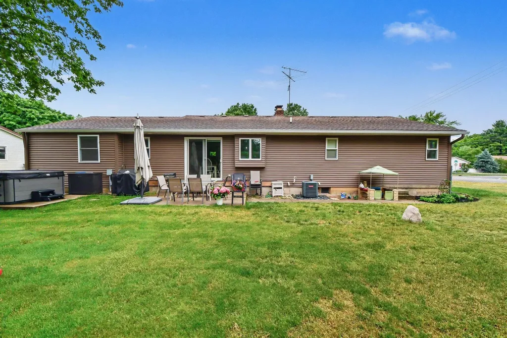 7214 Sundale Drive SE Gaines Charter Township MI 49548