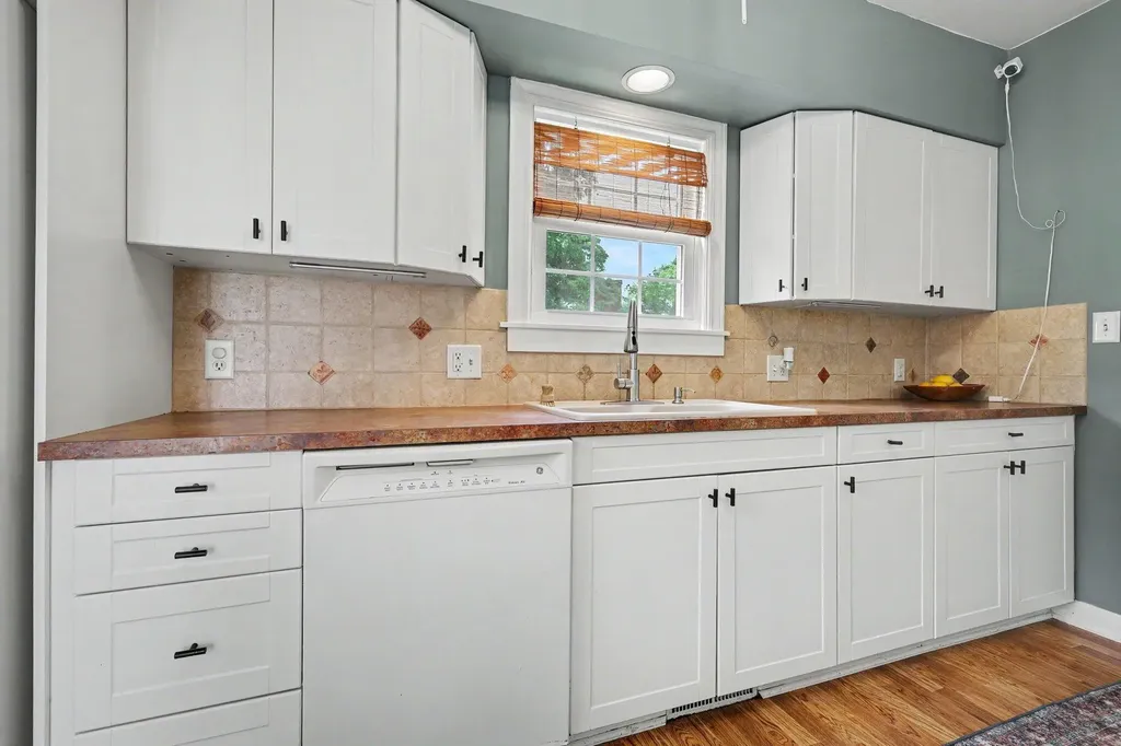 1855 Philadelphia Avenue SE Grand Rapids City MI 49507