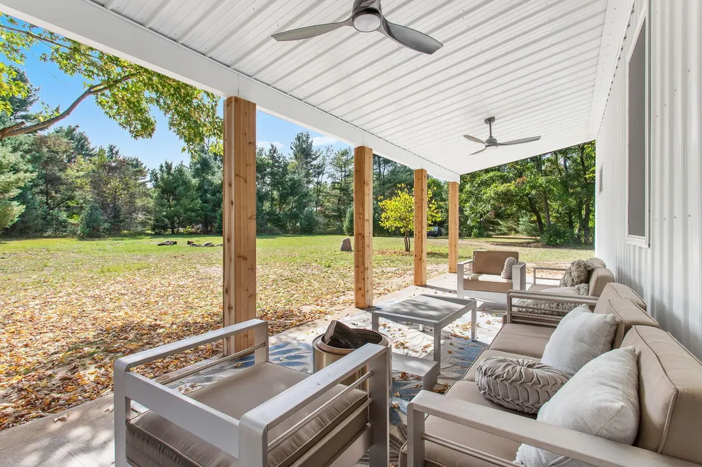 7924 S Beech Avenue Croton Township MI 49329