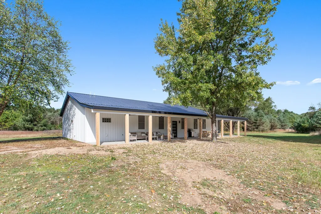 7924 S Beech Avenue Croton Township MI 49329