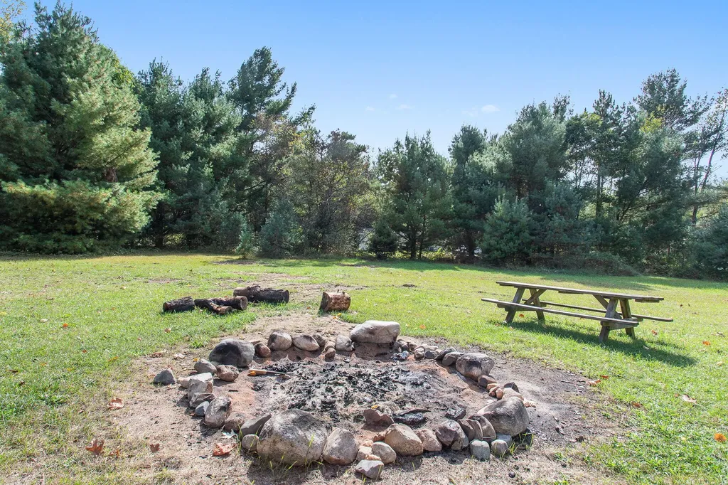 7924 S Beech Avenue Croton Township MI 49329