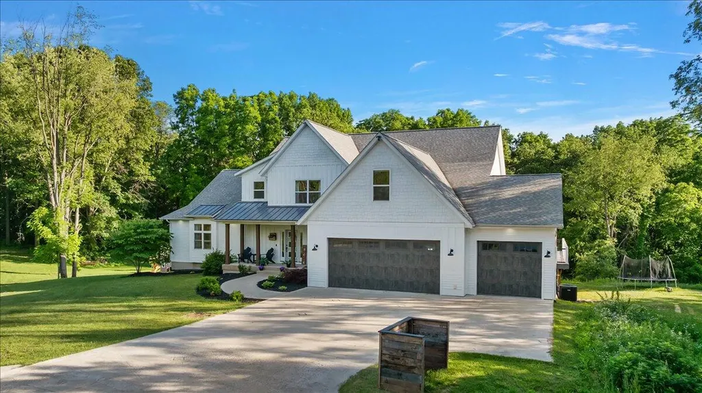7654 Burrstone Drive SE Caledonia Township MI 49316