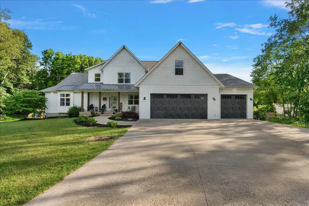7654 Burrstone Drive SE Caledonia Township MI 49316