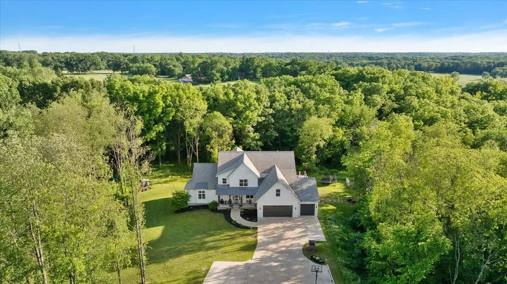 7654 Burrstone Drive SE Caledonia Township MI 49316