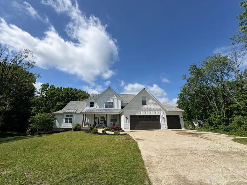 7654 Burrstone Drive SE Caledonia Township MI 49316