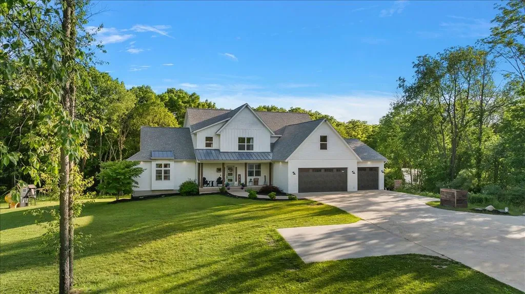 7654 Burrstone Drive SE Caledonia Township MI 49316