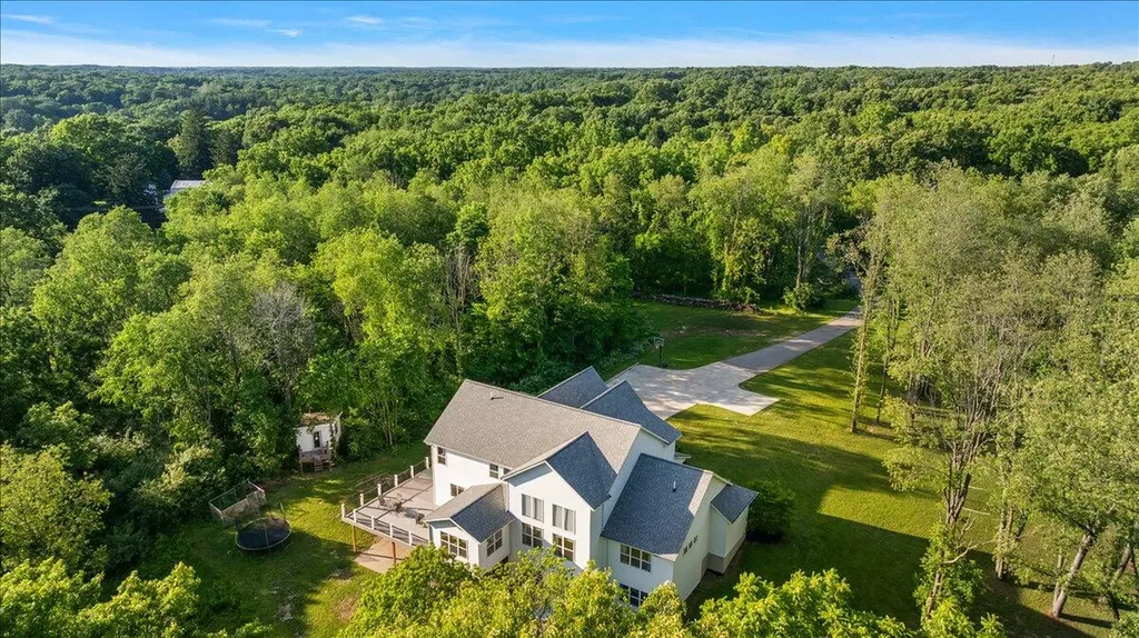 7654 Burrstone Drive SE Caledonia Township MI 49316