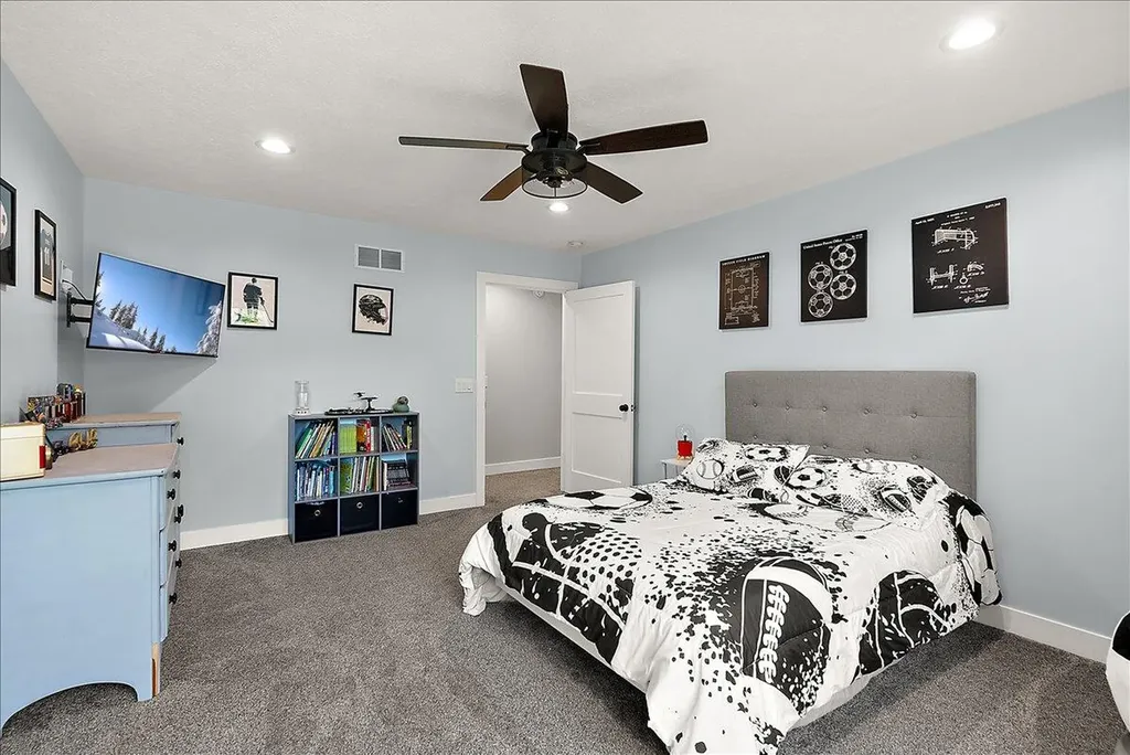 7654 Burrstone Drive SE Caledonia Township MI 49316