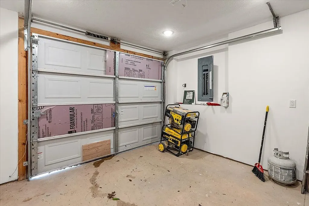 7654 Burrstone Drive SE Caledonia Township MI 49316