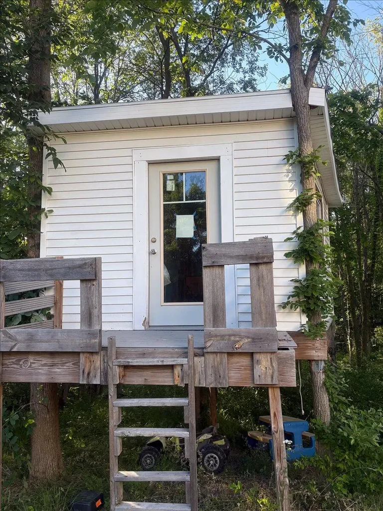 7654 Burrstone Drive SE Caledonia Township MI 49316