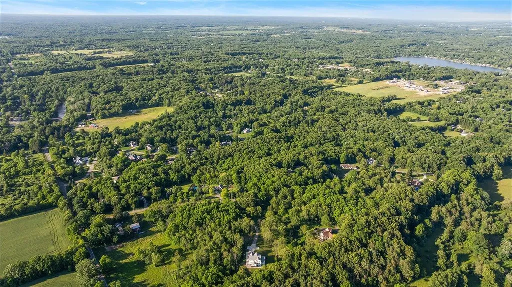7654 Burrstone Drive SE Caledonia Township MI 49316