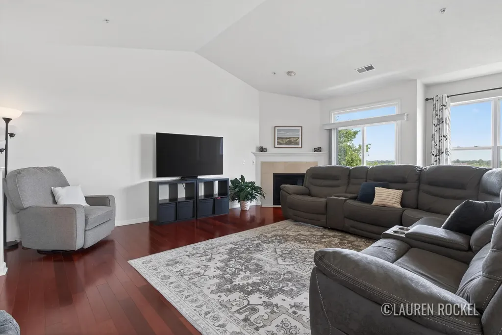3401 Kings River Street SW Wyoming City MI 49418