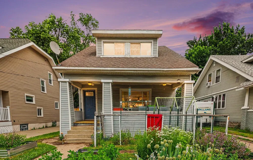 1834 Collins Avenue SE Grand Rapids City MI 49507
