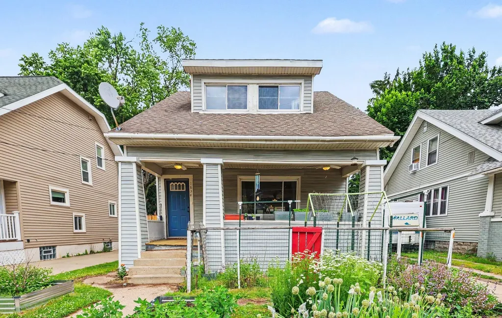 1834 Collins Avenue SE Grand Rapids City MI 49507