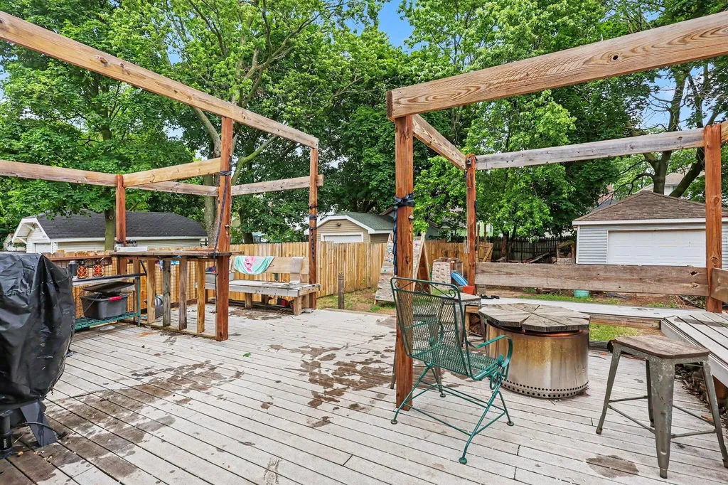 1834 Collins Avenue SE Grand Rapids City MI 49507