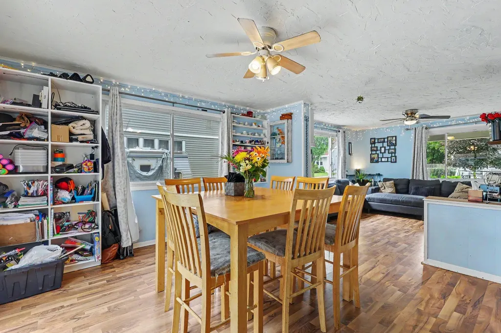 1834 Collins Avenue SE Grand Rapids City MI 49507
