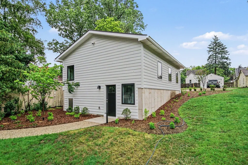 720 NE Eastern Avenue NE Grand Rapids City MI 49503