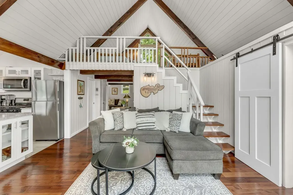 6501 Schmeid Road Belvidere Township MI 48850