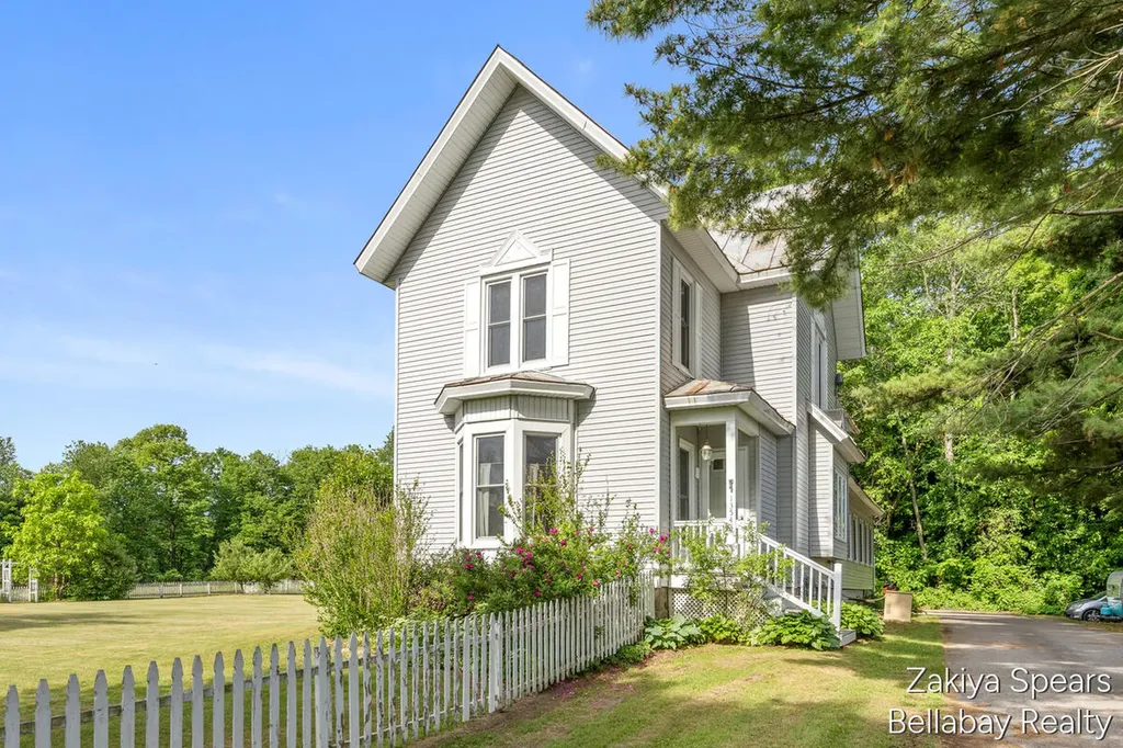 13543 Pine Lake Avenue NE Nelson Township MI 49319