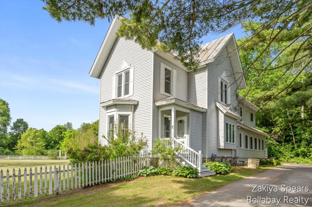 13543 Pine Lake Avenue NE Nelson Township MI 49319