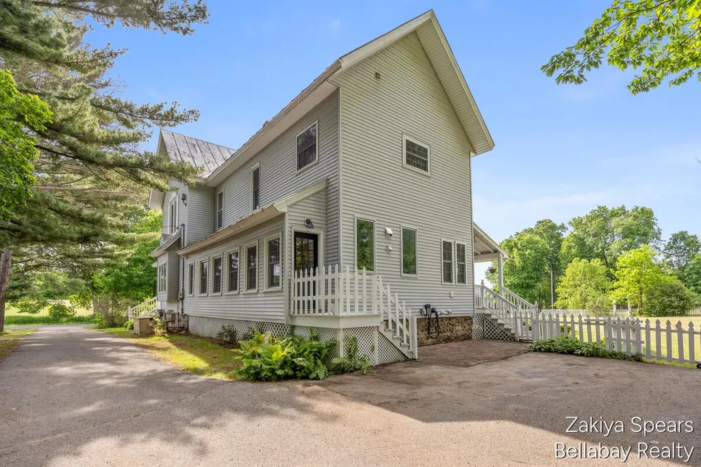 13543 Pine Lake Avenue NE Nelson Township MI 49319
