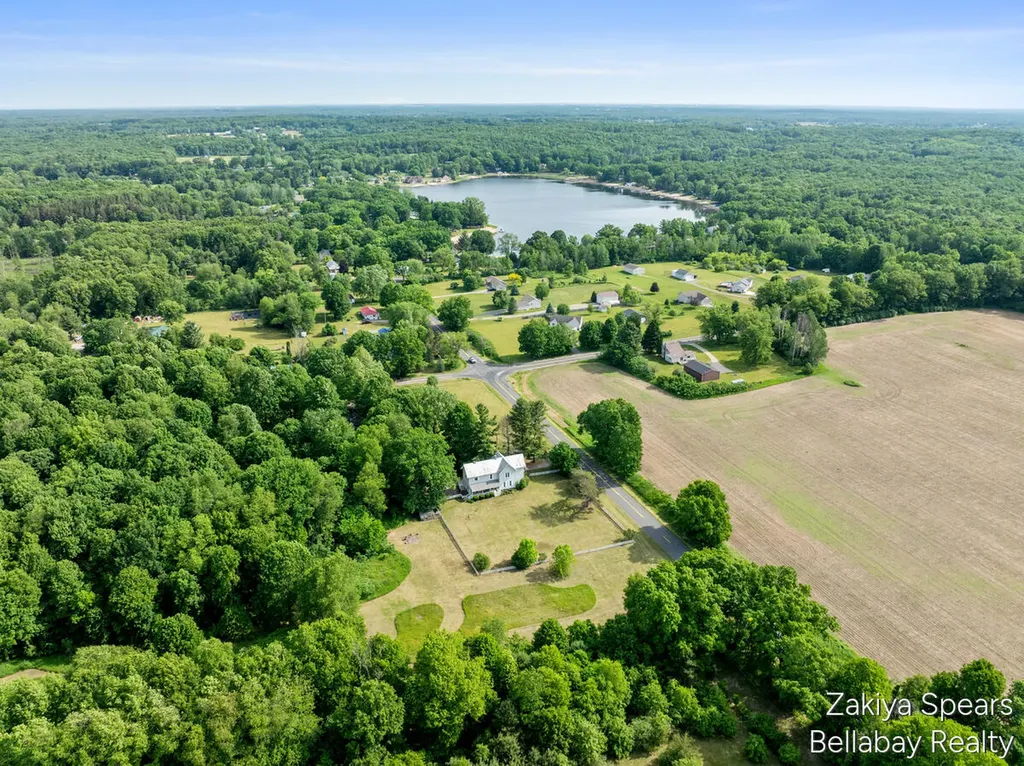13543 Pine Lake Avenue NE Nelson Township MI 49319
