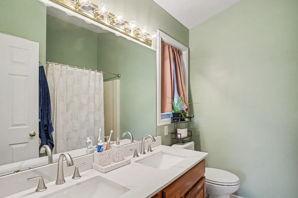 4699 Raintree Drive SE Kentwood City MI 49512