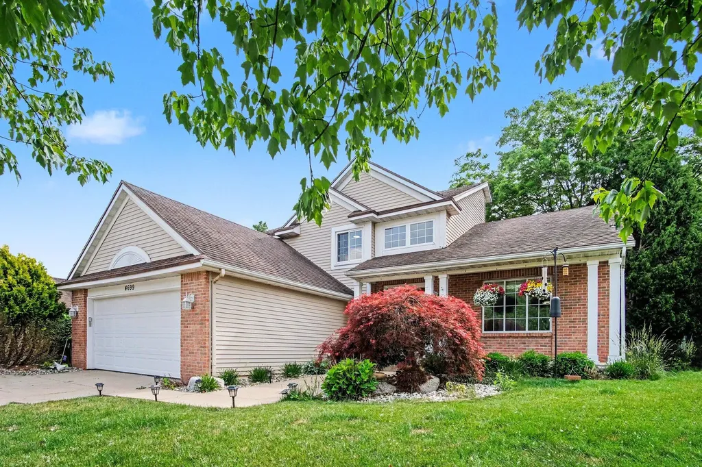 4699 Raintree Drive SE Kentwood City MI 49512