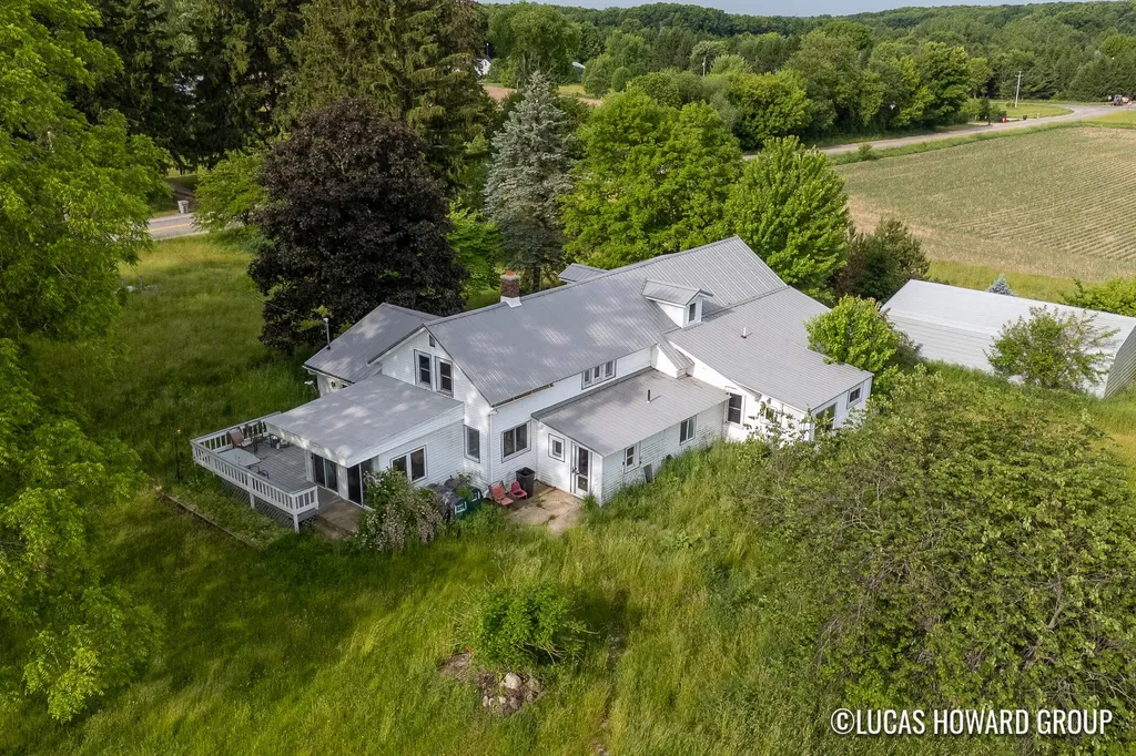 2221 W 68th Street Garfield Township MI 49337