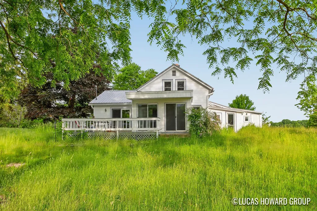 2221 W 68th Street Garfield Township MI 49337