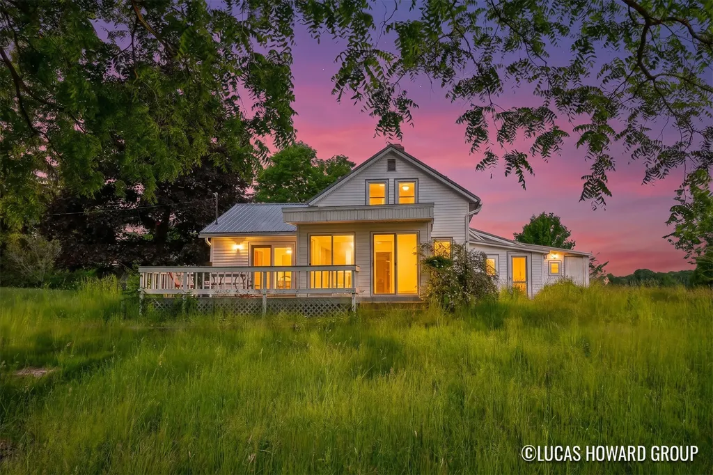 2221 W 68th Street Garfield Township MI 49337